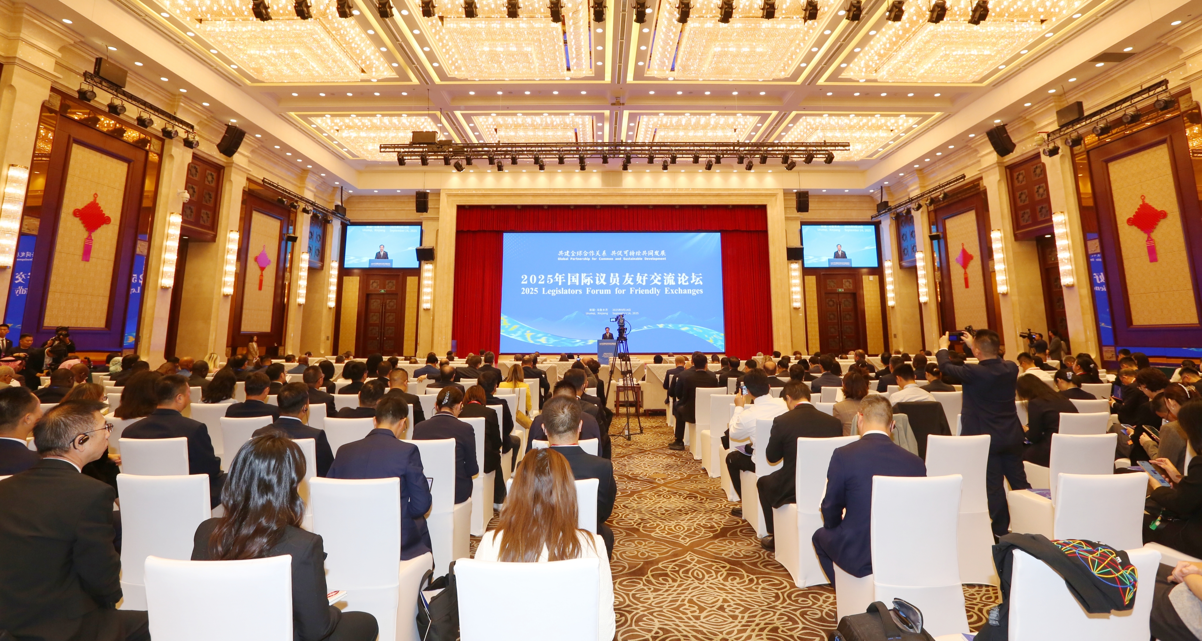 1760065445195658.jpg 6.jpg